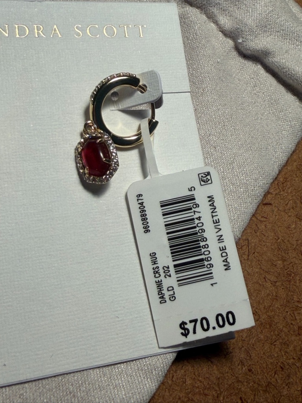 Kendra Scott Huggie Earrings - Picture 2 of 3